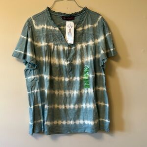 GLORIA VANDERBILT teeshirt new with tags size large hand tie dyed new wi…